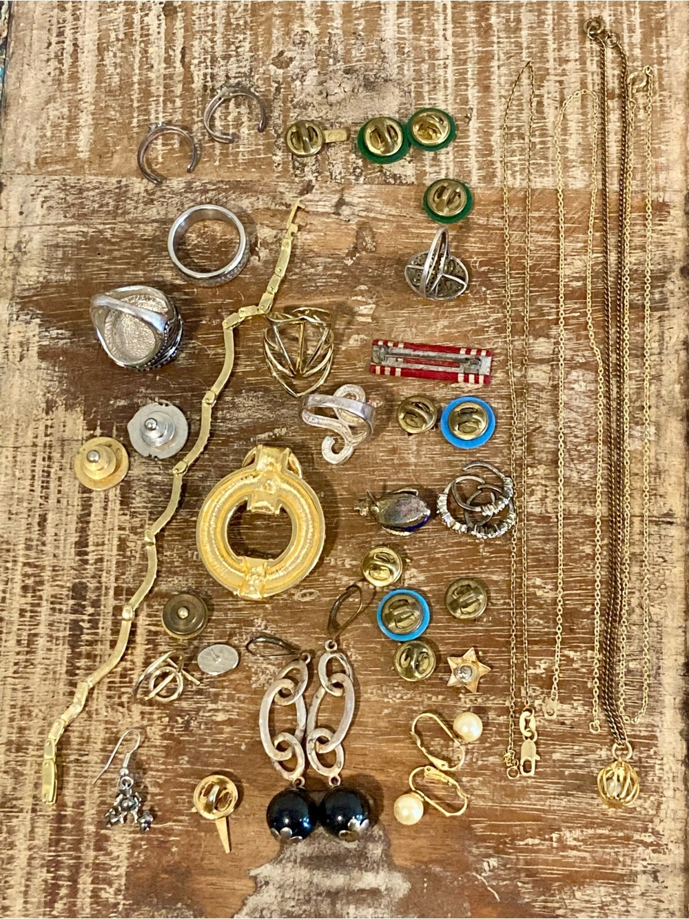 Broken Junk Jewelry & Pins Lot for Crafting Projects - Picture 13 of 16